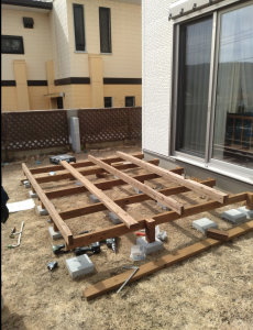 ウッドデッキ　と　アウターシェード　兵庫県西宮市